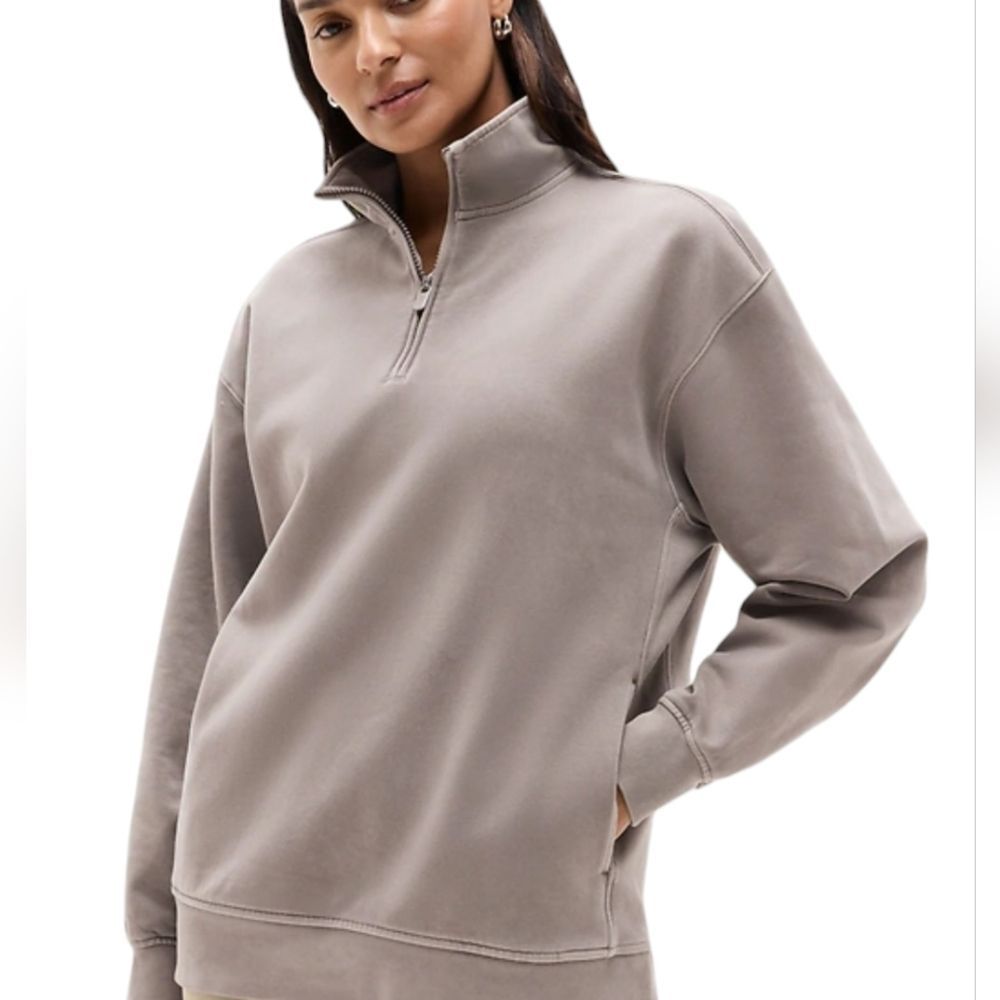 Athleta Forever Fleece 1/4 Zip Sweatshirt Light Grey Relaxed Fit Pullover Size M
